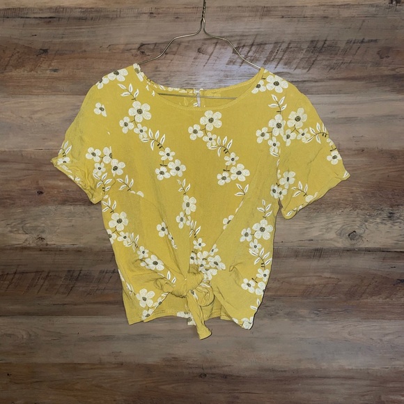 A13 Yellow Floral Blouse Daisy Embroidered Front Tie Top Short Sleeve sz Small - Picture 4 of 12